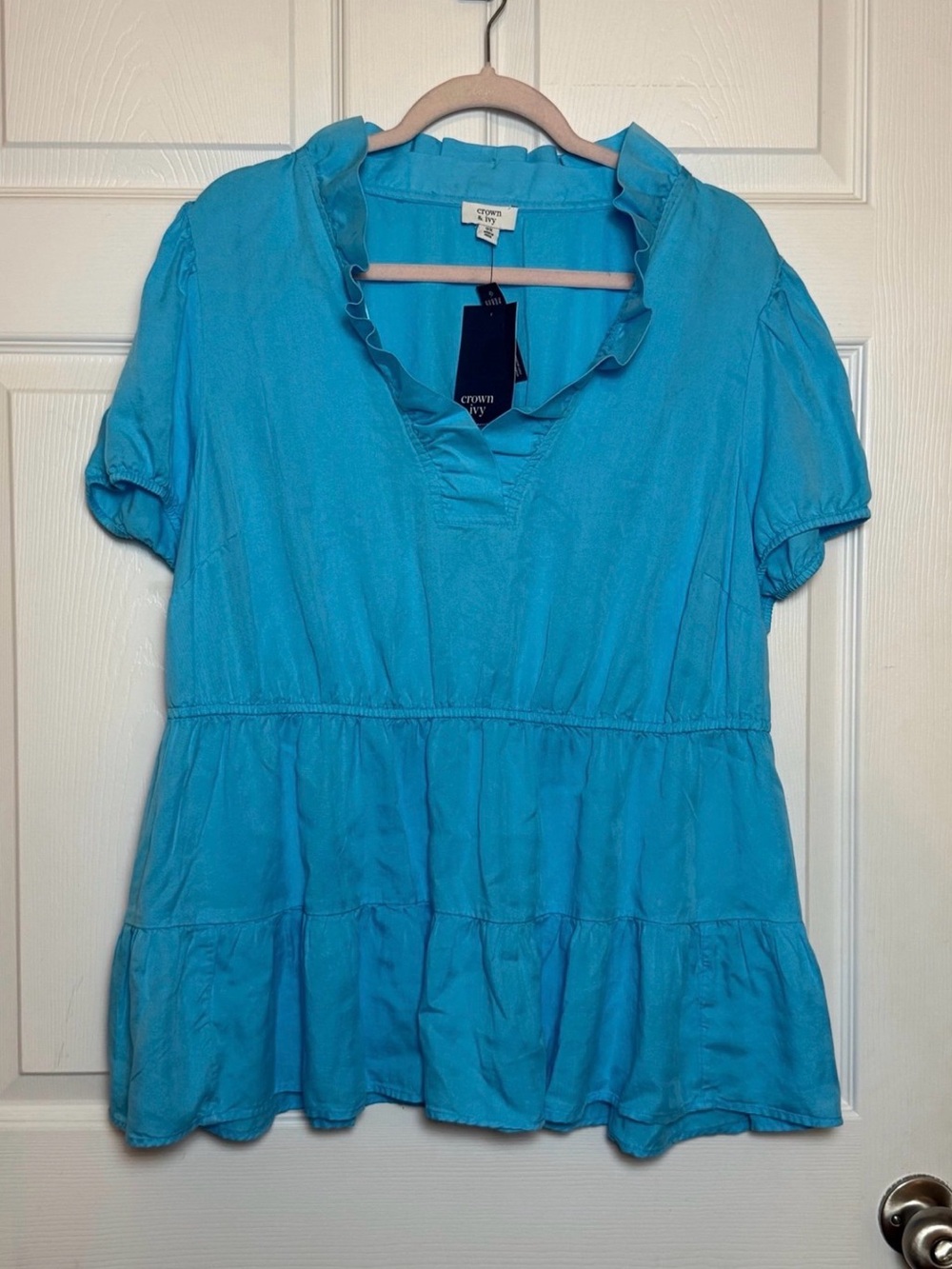 crown & ivy Turquoise Tiered Ruffle Peplum Blouse